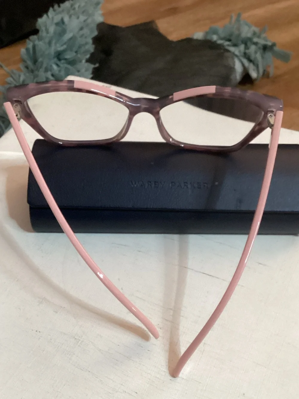 Pink Leopard Readers 150’s - Like New